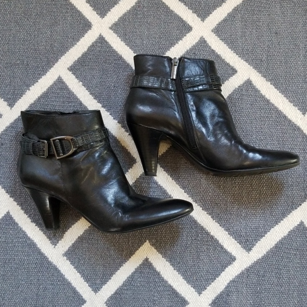 Bandolino Black Ankle Boots, Size 9